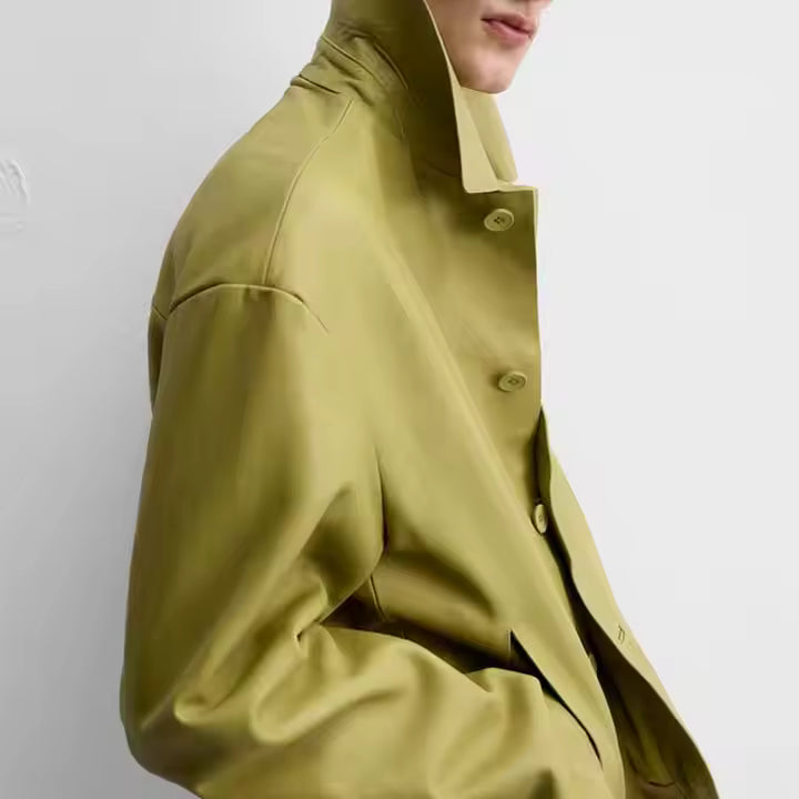 Veste Carrée en Cuir pour Homme – Style Minimaliste & Structuré